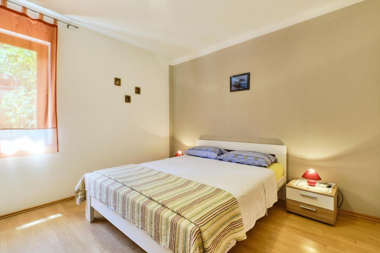 Ady Guest house